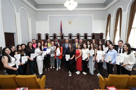 Սահմանադրական դատարանը չի բացառել Սեդա Սաֆարյանին ընտրությունների վիճարկման գործից